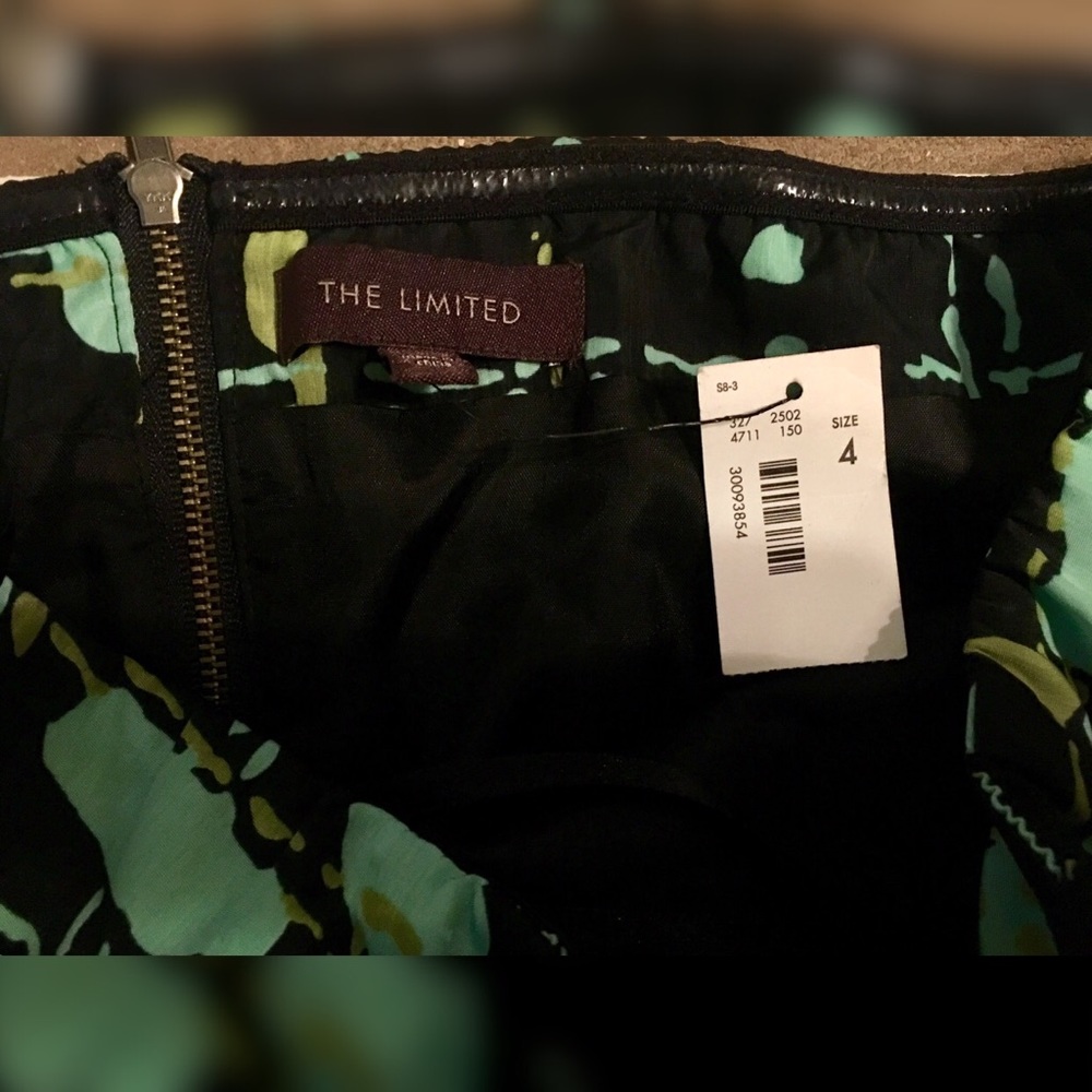 BNWT STRAPLESS LIMITED DRESS - Picture 2 of 5